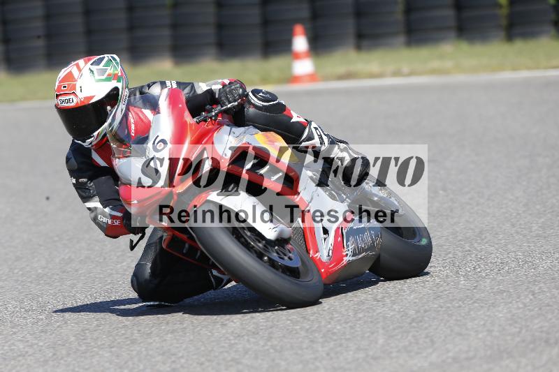 Archiv-2025/49 26.08.2025 Cornu Master School ADR/rot-rouge/76